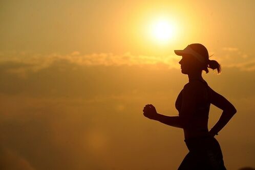 To lose weight, you can run not only in the morning but also in the evening. 