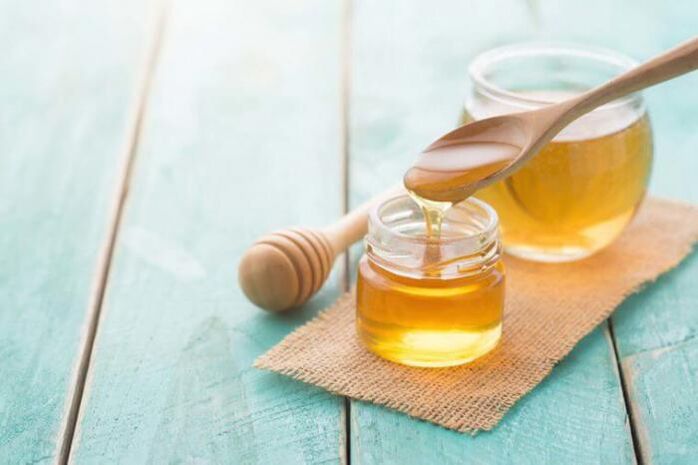 Honey as an alternative to sugar during weight loss in a week