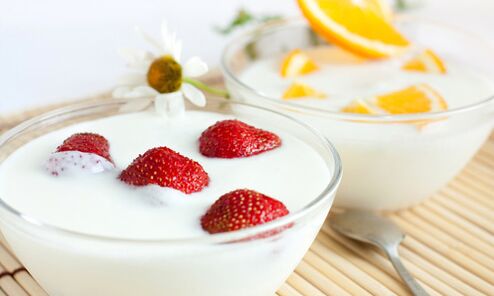 Kefir with berries for weight loss