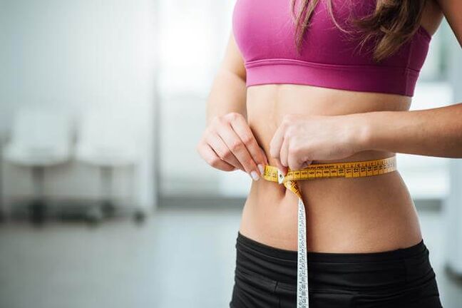 Weight loss results on a low-carb diet, which can be maintained through gradual weaning